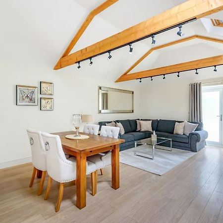 Apartamento The Cowshed Farmborough Exterior foto