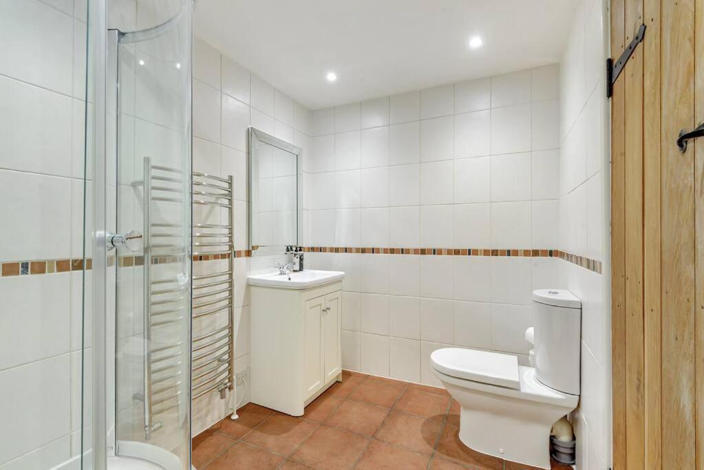 Apartamento The Cowshed Farmborough Exterior foto