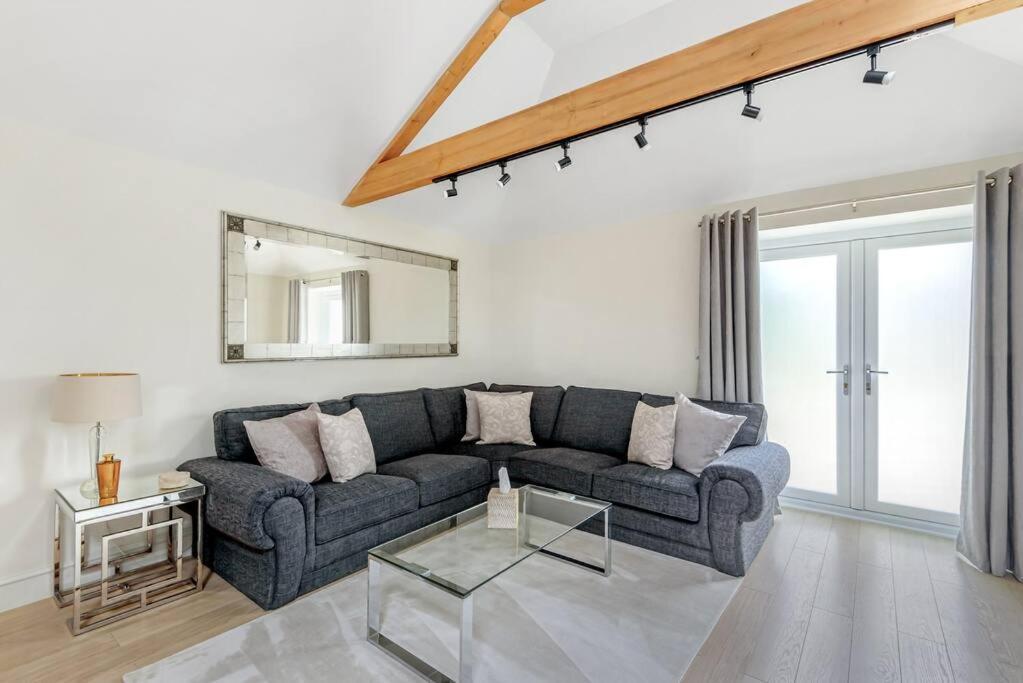 Apartamento The Cowshed Farmborough Exterior foto